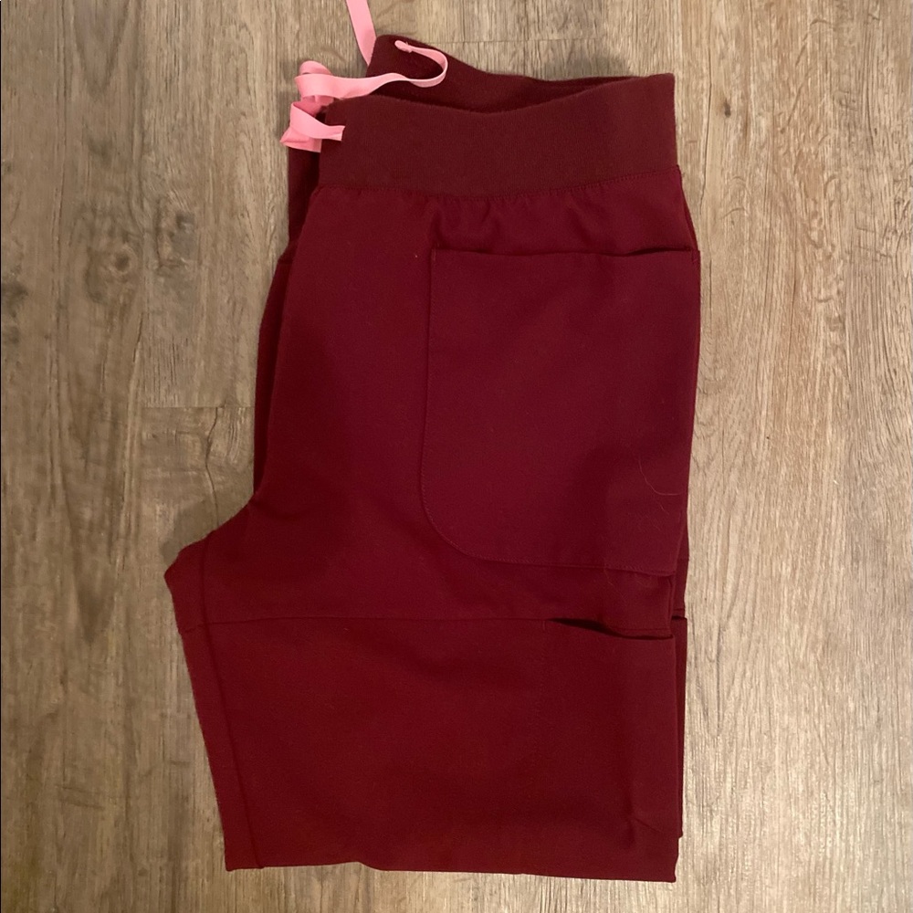 Figs joggers size medium